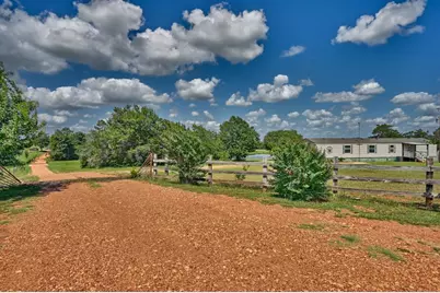 1368 County Road 207, Giddings, TX 78942 - Photo 1