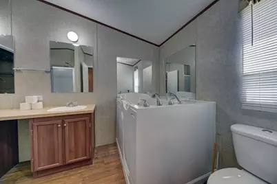 1368 County Road 207, Giddings, TX 78942 - Photo 10