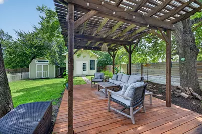 1104 E Liberty Avenue, Round Rock, TX 78664 - Photo 32