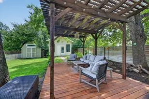 1104 E Liberty Ave, Round Rock, TX 78664 - Photo 32