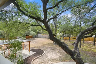 215 Dewberry Cove, Buda, TX 78610 - Photo 28
