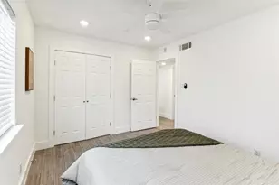 1200 E 52nd St, Austin, TX 78723 - Photo 10