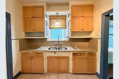 605 Texas Avenue, Austin, TX 78705 - Photo 8