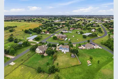 115 Clarks Grove Lane, Hutto, TX 78634 - Photo 34