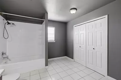 [Address not provided], Hutto, TX 78634 - Photo 20