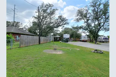 1702 Saracen Road, Austin, TX 78733 - Photo 18