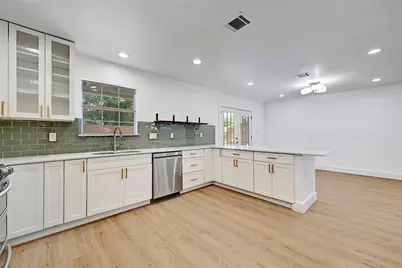 2604 Berkett Drive, Austin, TX 78745 - Photo 8