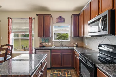 326 Comal Run, Hutto, TX 78634 - Photo 10