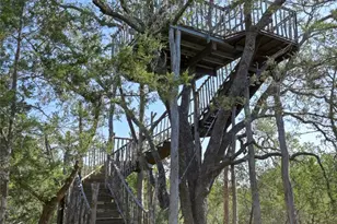 1033 Flying X Rd, Spicewood, TX 78669 - Photo 8