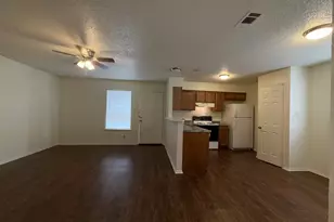 5501 Rose Hill Cir, Austin, TX 78745 - Photo 8