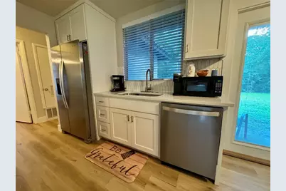 6406 Kenilworth Drive, Austin, TX 78723 - Photo 6