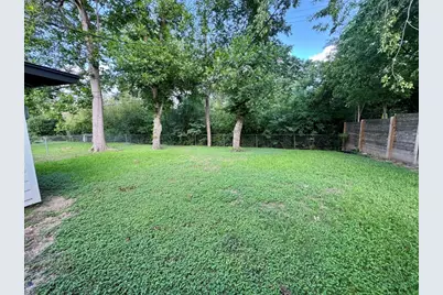 6406 Kenilworth Drive, Austin, TX 78723 - Photo 12