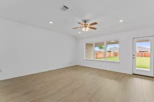 252 Rivers Edge Dr, Georgetown, TX 78628 - Photo 16