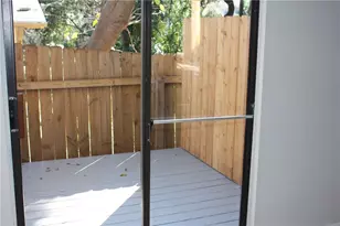 513 S Park Dr, Austin, TX 78704 - Photo 14
