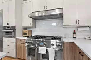 1719 Spyglass Dr, Austin, TX 78746 - Photo 10