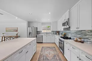 6104 Carry Back Ln, Austin, TX 78746 - Photo 22
