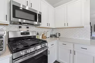 12413 Ostrich Trail, Manor, TX 78653 - Photo 14