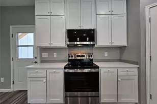 173 Chickasaw, Smithville, TX 78957 - Photo 8