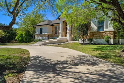 10621 W Cave Loop, Dripping Springs, TX 78620 - Photo 2