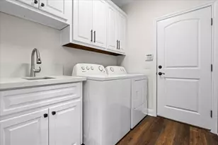 10621 W Cave Loop, Dripping Springs, TX 78620 - Photo 30