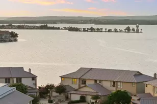 625 Horseshoe Bay Blvd, Horseshoe Bay, TX 78657 - Photo 1