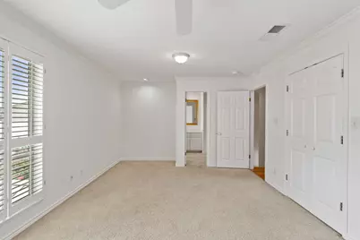 625 Horseshoe Bay Boulevard, Horseshoe Bay, TX 78657 - Photo 20