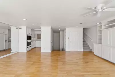 625 Horseshoe Bay Boulevard, Horseshoe Bay, TX 78657 - Photo 10