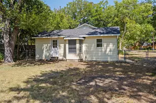 1121 Lexington St, Taylor, TX 76574 - Photo 26