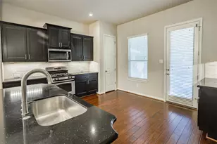 13512 Hymeadow Cir, Austin, TX 78729 - Photo 12