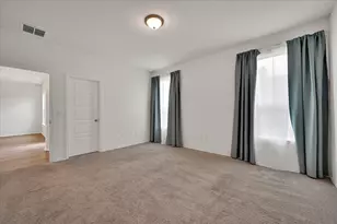 8013 Philbrook Dr, Austin, TX 78744 - Photo 16