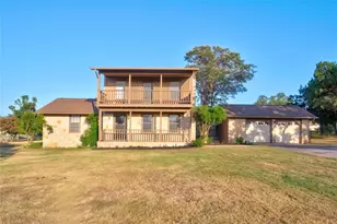 311 Harmony Ln, Georgetown, TX 78628 - Photo 2