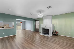 130 Siebert Dr, Kyle, TX 78640 - Photo 2