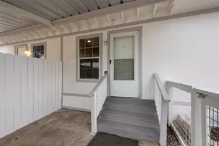 901 Valdez St, Austin, TX 78741 - Photo 4