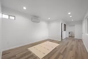 901 Valdez St, Austin, TX 78741 - Photo 20