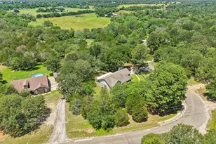 241 Laura Ln, Bastrop, TX 78602 - Photo 38