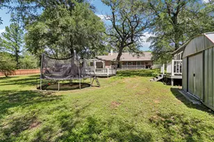 241 Laura Ln, Bastrop, TX 78602 - Photo 32