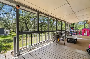 241 Laura Ln, Bastrop, TX 78602 - Photo 26