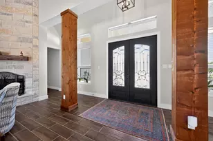 645 Strada Luca, Florence, TX 76527 - Photo 6