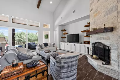 645 Strada Luca, Florence, TX 76527 - Photo 8