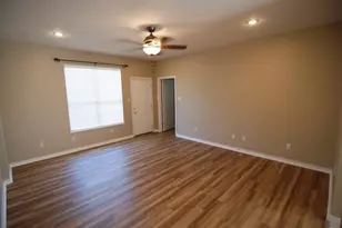 600 Grand Prairie Cir, Dripping Springs, TX 78620 - Photo 10