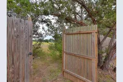 600 Grand Prairie Circle, Dripping Springs, TX 78620 - Photo 2