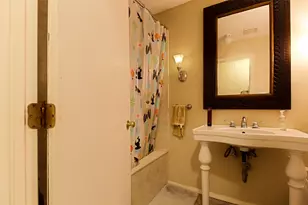 11709 Santa Cruz Dr, Austin, TX 78759 - Photo 16