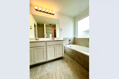 8001 Copper Prairie Bend, Lago Vista, TX 78645 - Photo 16