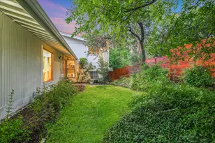 19 Sugar Shack Dr, West Lake Hills, TX 78746 - Photo 22