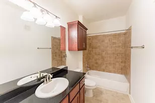 910 W 25th St, Austin, TX 78705 - Photo 20