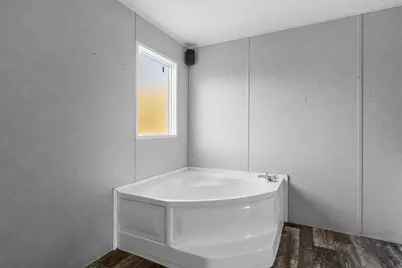 2316 County Road 404 Loop, Bartlett, TX 76511 - Photo 16