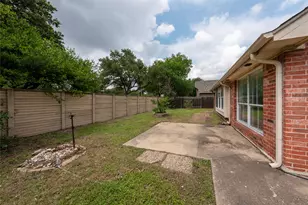 1853 Dapplegrey Ln, Austin, TX 78727 - Photo 24