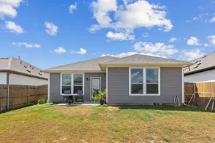 144 Gullivers Dr, Elgin, TX 78621 - Photo 38