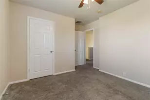 401 Spruce Dr, Kyle, TX 78640 - Photo 22