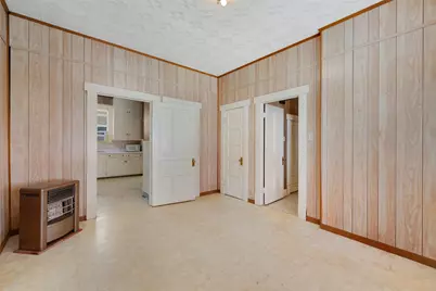 303 Vernon Street, Taylor, TX 76574 - Photo 32